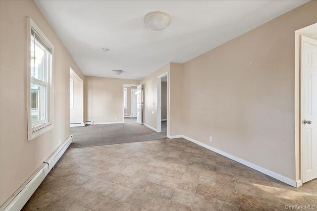 8 Garfield Avenue 1, Farmingdale, NY 11735