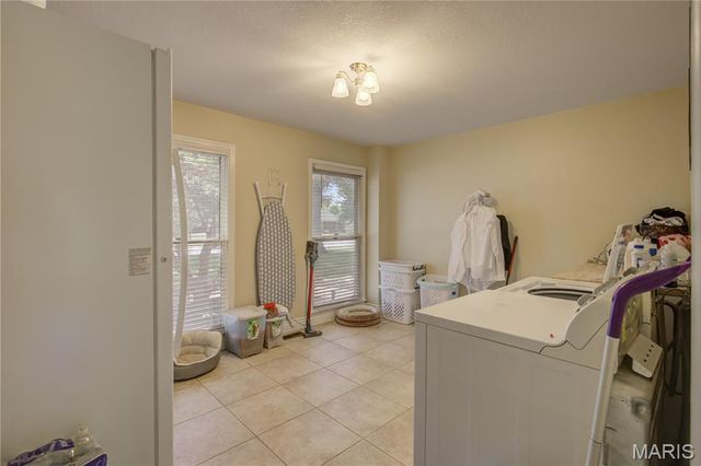 126 Larkspur Lane, Sikeston, MO 63801