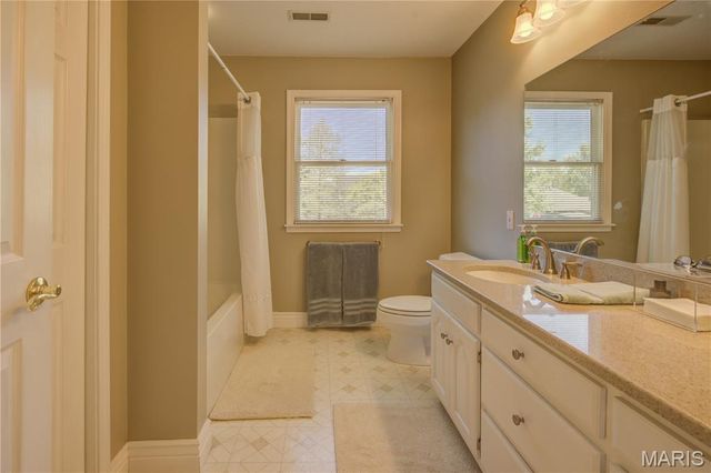 126 Larkspur Lane, Sikeston, MO 63801