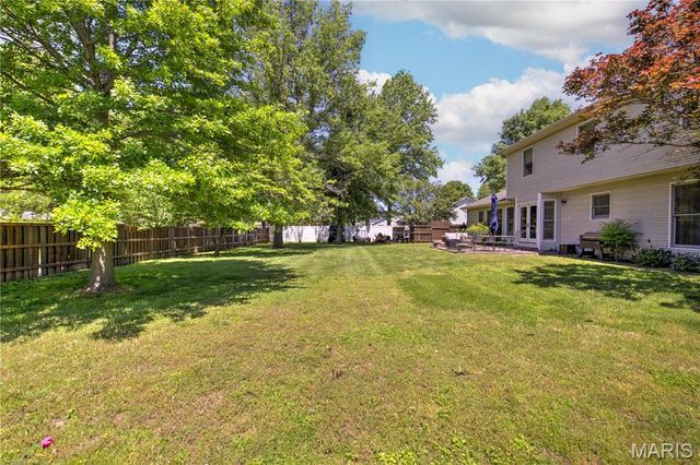 126 Larkspur Lane, Sikeston, MO 63801
