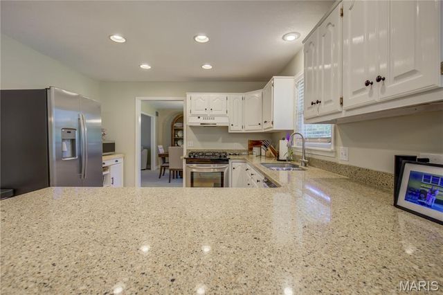 126 Larkspur Lane, Sikeston, MO 63801