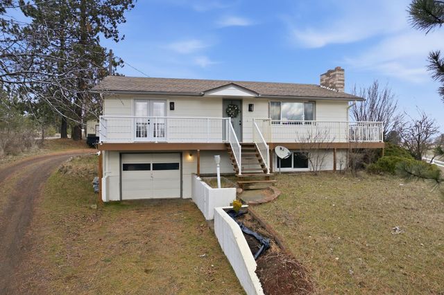 18105 E 32nd Ave, Greenacres, WA 99016