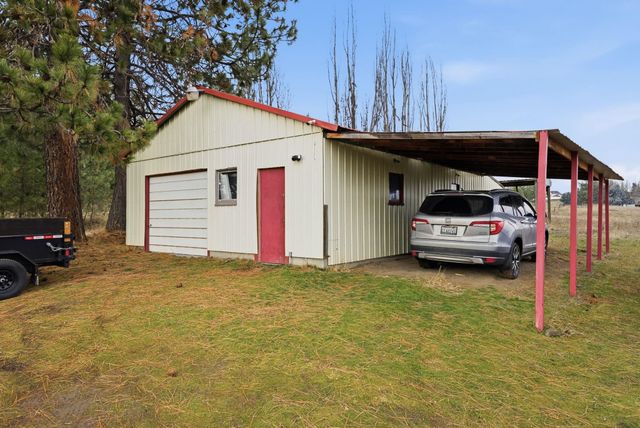 18105 E 32nd Ave, Greenacres, WA 99016