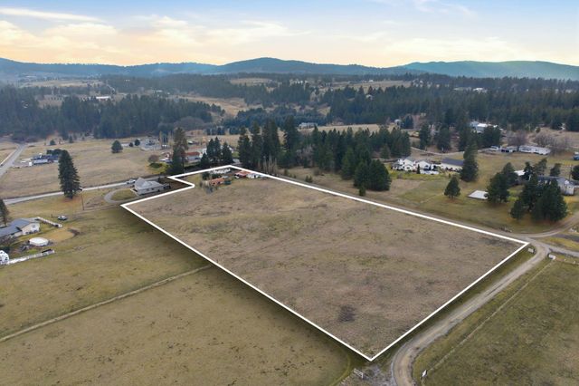 18105 E 32nd Ave, Greenacres, WA 99016