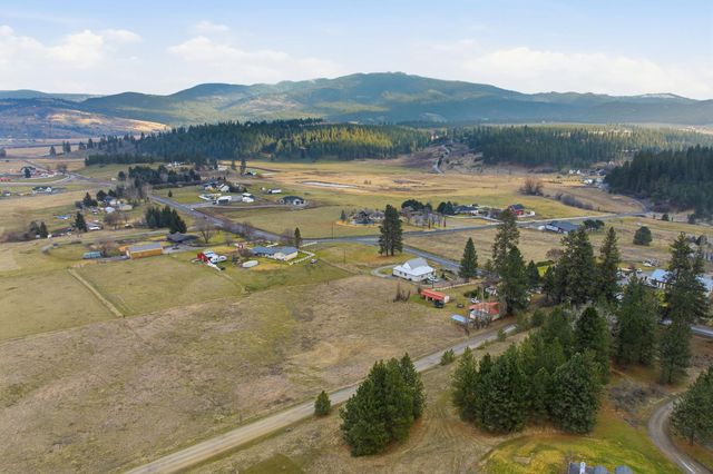 18105 E 32nd Ave, Greenacres, WA 99016