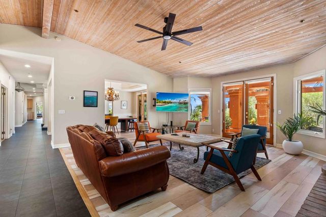 2369 Vern Dr, Fallbrook, CA 92028