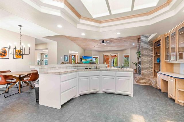 2369 Vern Dr, Fallbrook, CA 92028