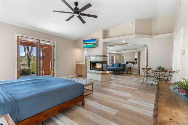 2369 Vern Dr, Fallbrook, CA 92028