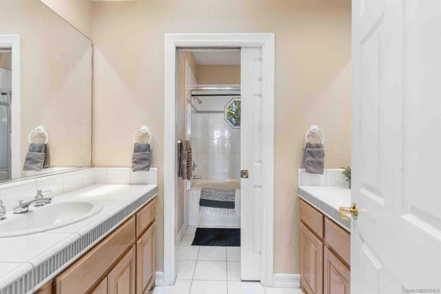2369 Vern Dr, Fallbrook, CA 92028