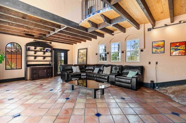 2369 Vern Dr, Fallbrook, CA 92028