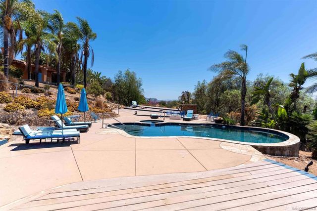 2369 Vern Dr, Fallbrook, CA 92028