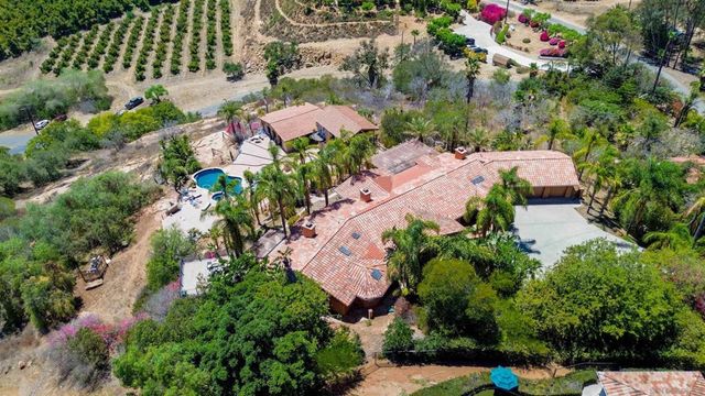 2369 Vern Dr, Fallbrook, CA 92028
