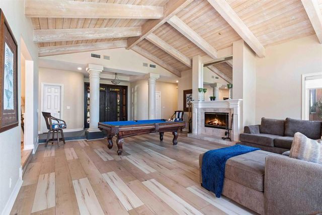 2369 Vern Dr, Fallbrook, CA 92028