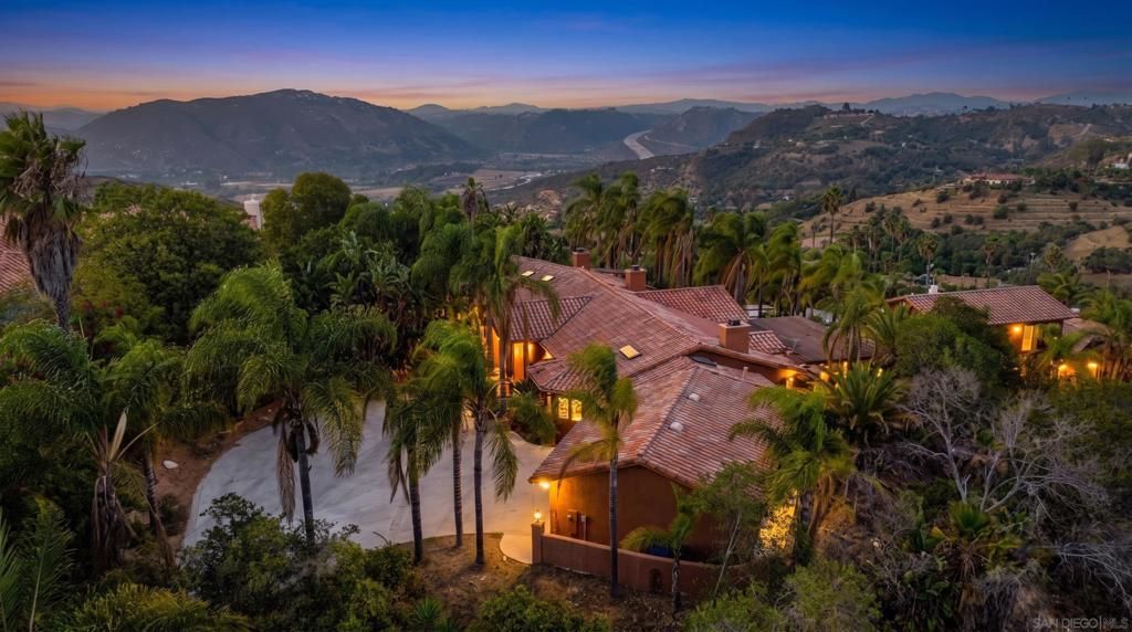 2369 Vern Dr, Fallbrook, CA 92028