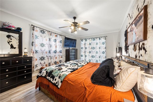 204 Wilshire Cr, Portland, TX 78374