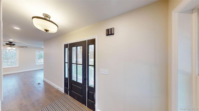 1402 State Route 52, Walden, NY 12586