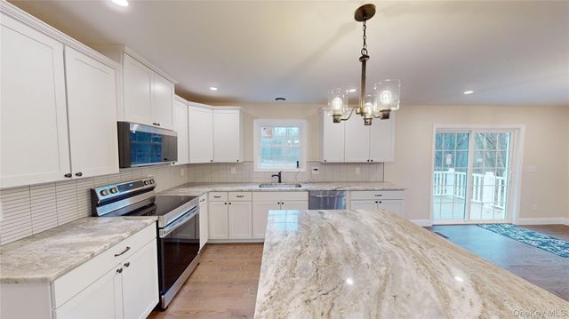 1402 State Route 52, Walden, NY 12586