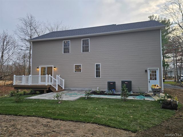 1402 State Route 52, Walden, NY 12586