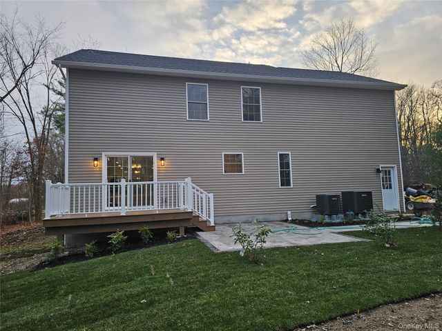 1402 State Route 52, Walden, NY 12586