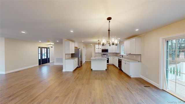 1402 State Route 52, Walden, NY 12586