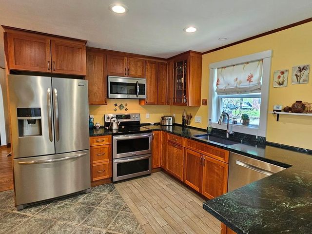 31 Hastings Avenue, Keene, NH 03431
