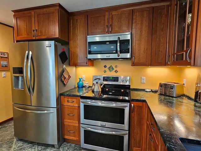 31 Hastings Avenue, Keene, NH 03431