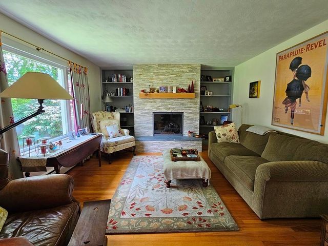 31 Hastings Avenue, Keene, NH 03431