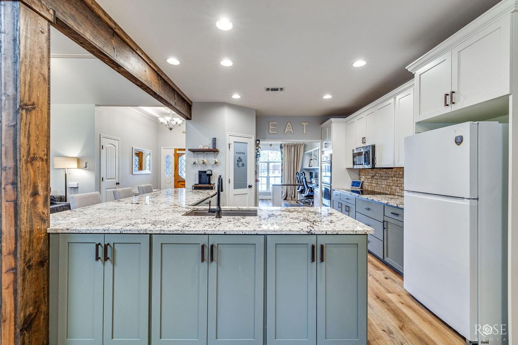 Image 12 of property listing at 3305 Silver Spur Drive, San Angelo, TX 76904