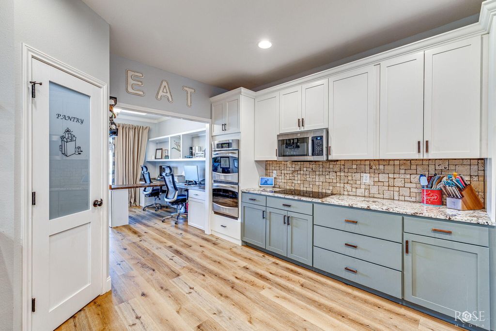 Image 13 of property listing at 3305 Silver Spur Drive, San Angelo, TX 76904