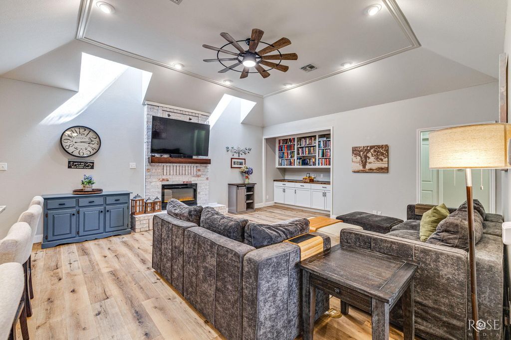 Image 6 of property listing at 3305 Silver Spur Drive, San Angelo, TX 76904