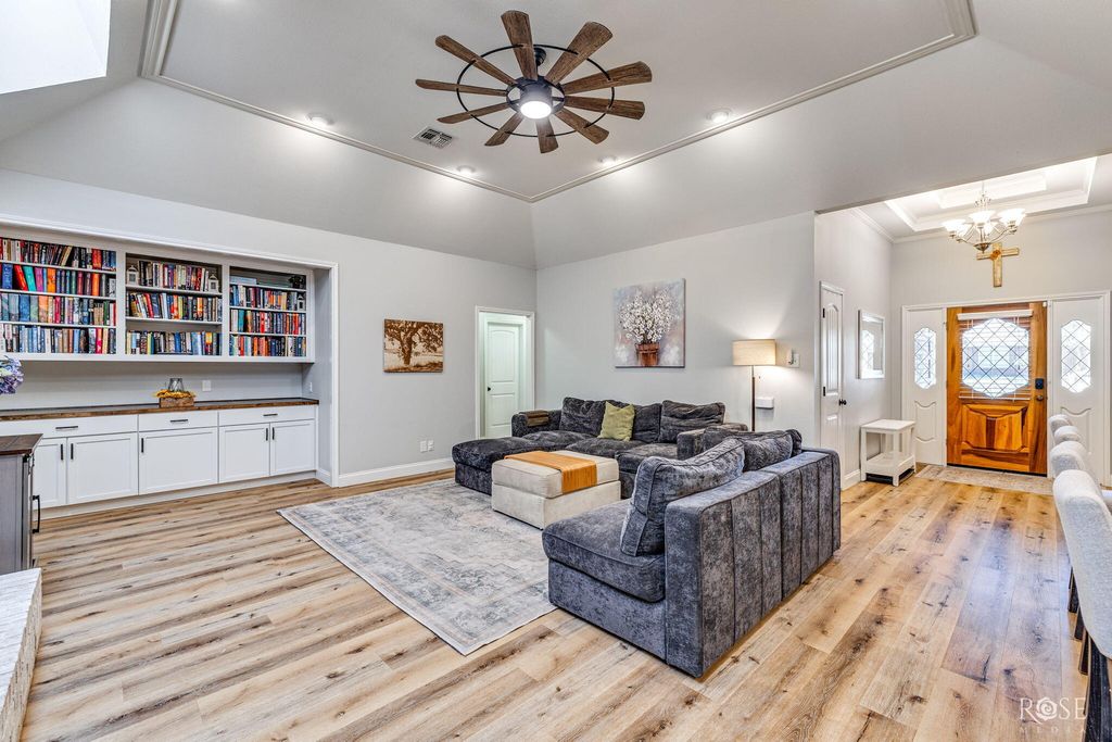 Image 7 of property listing at 3305 Silver Spur Drive, San Angelo, TX 76904