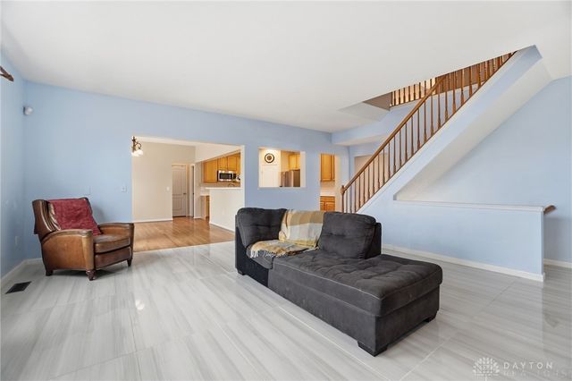 175 Farmridge Road, Springboro, OH 45066