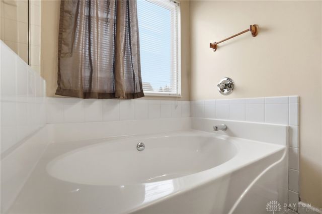 175 Farmridge Road, Springboro, OH 45066