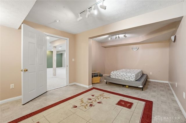 175 Farmridge Road, Springboro, OH 45066