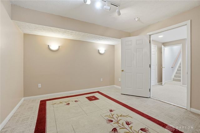 175 Farmridge Road, Springboro, OH 45066