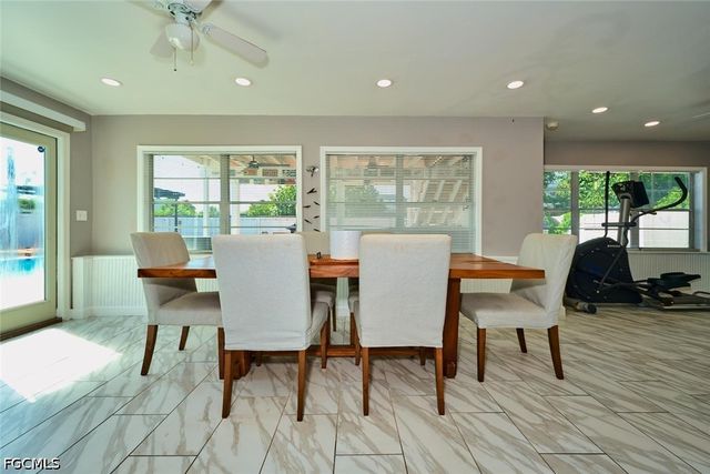 2212 Crystal DR, Fort Myers, FL 33907