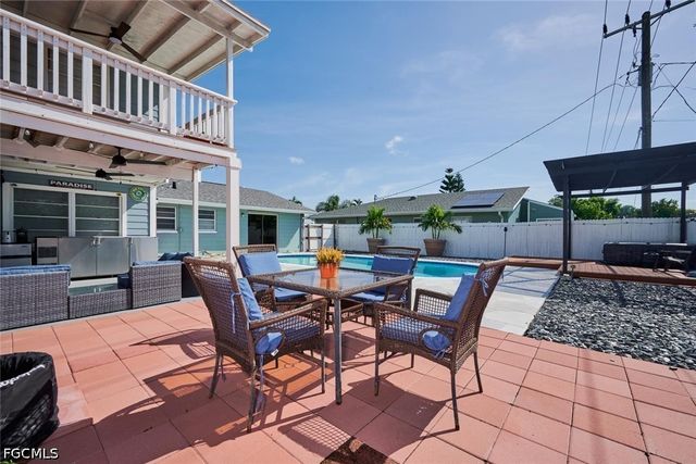 2212 Crystal DR, Fort Myers, FL 33907