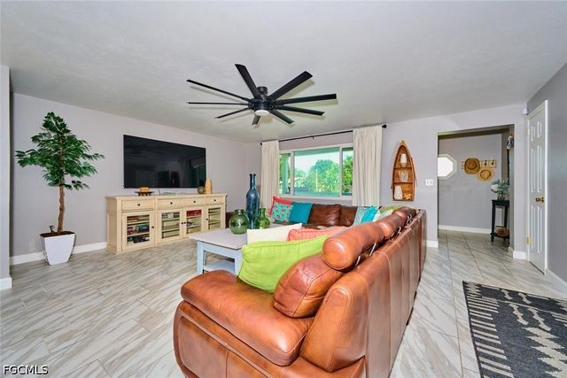 2212 Crystal DR, Fort Myers, FL 33907