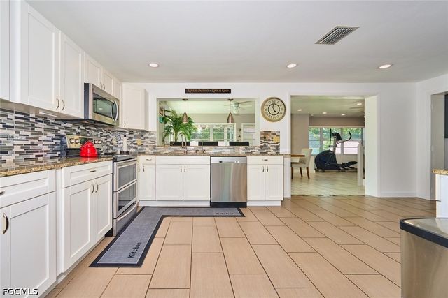 2212 Crystal DR, Fort Myers, FL 33907