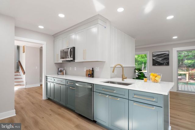 4106 YERKES PL, Annandale, VA 22003