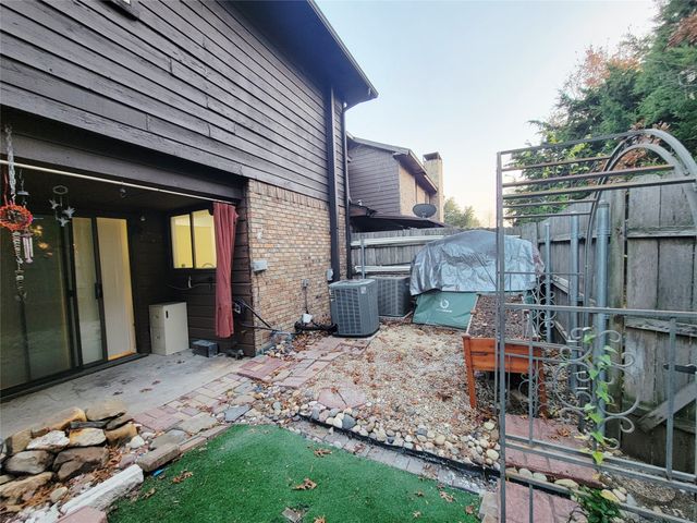 205 Mccarley Place, Mckinney, TX 75071