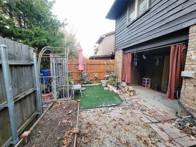 205 Mccarley Place, Mckinney, TX 75071