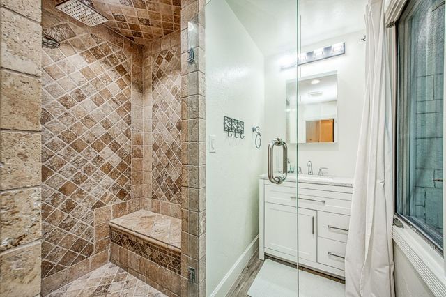 6386 N Forkner Avenue, Fresno, CA 93711