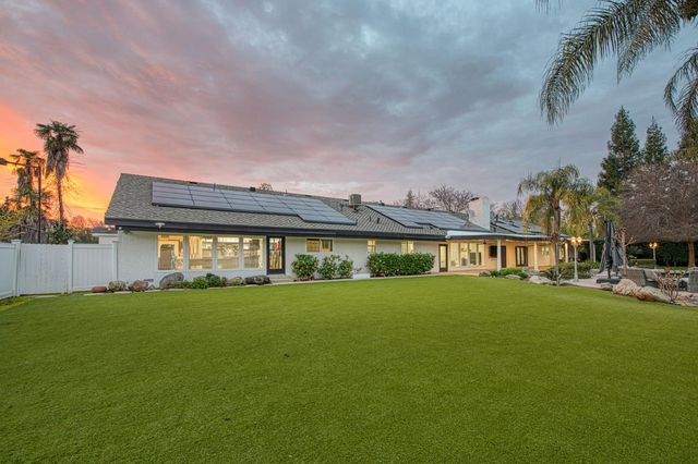 6386 N Forkner Avenue, Fresno, CA 93711