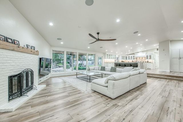 6386 N Forkner Avenue, Fresno, CA 93711