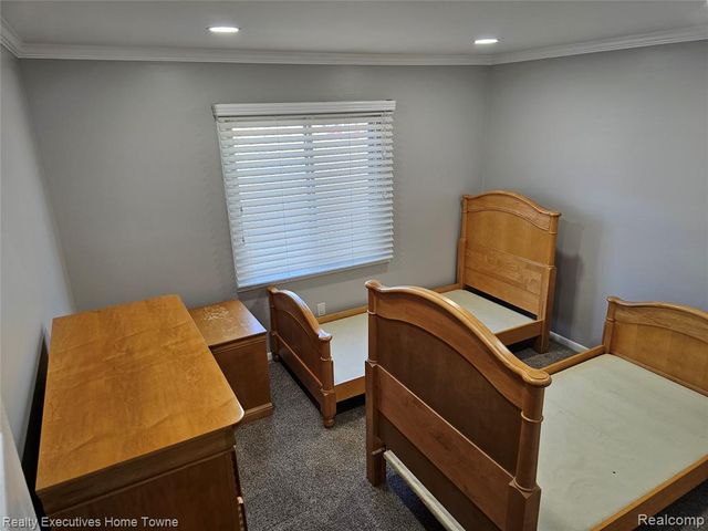 2458 Lindell Road, Sterling Heights, MI 48310