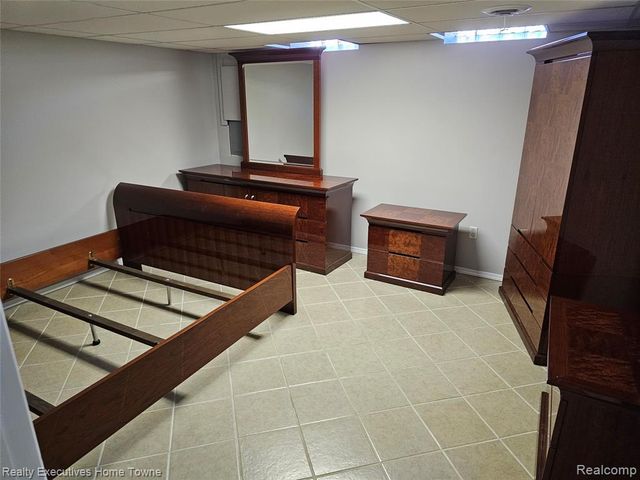 2458 Lindell Road, Sterling Heights, MI 48310