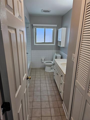 2458 Lindell Road, Sterling Heights, MI 48310