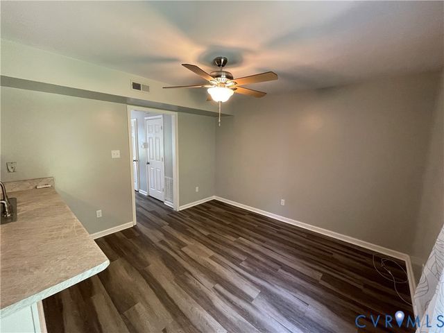 911 Grayfox Cir, Richmond, VA 23223