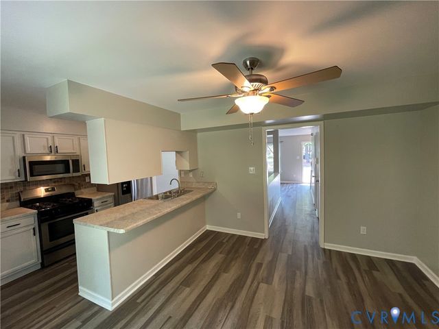 911 Grayfox Cir, Richmond, VA 23223